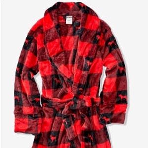 NWT 2018 VS Pink Robe